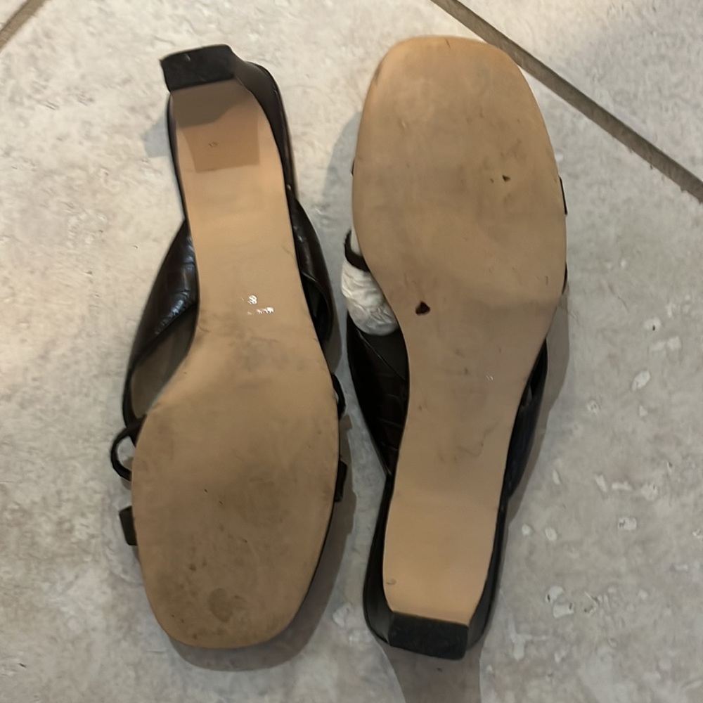 New York Transit Brown Leather Kitten chunk heal...some wear - Picture 5 of 10